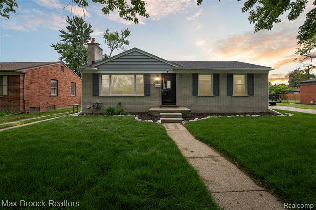 32729 W Chicago Street  Livonia MI 48150 photo
