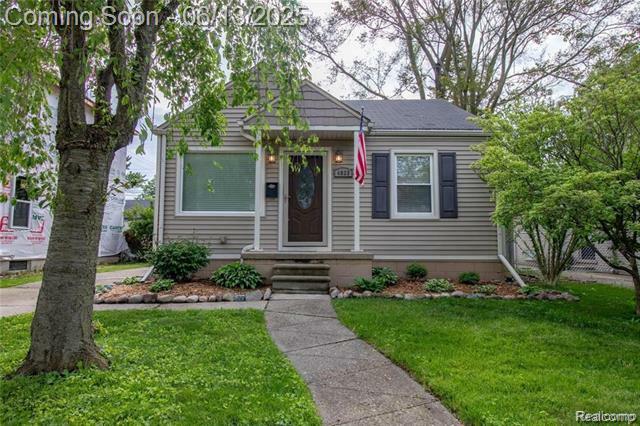 4033 Oakshire Avenue  Berkley MI 48072 photo
