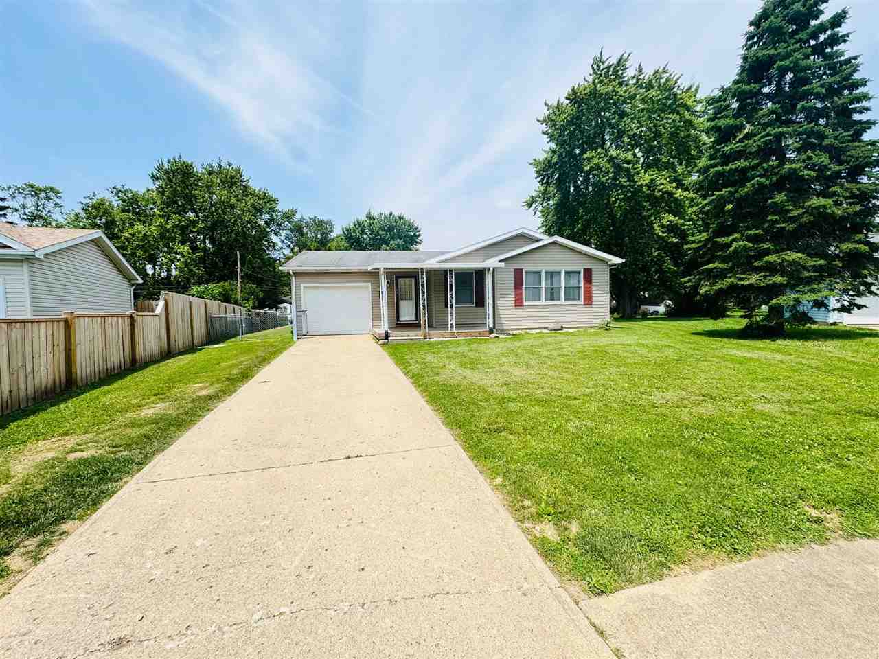 Property Photo: 810 S 18th Street IN 47374
