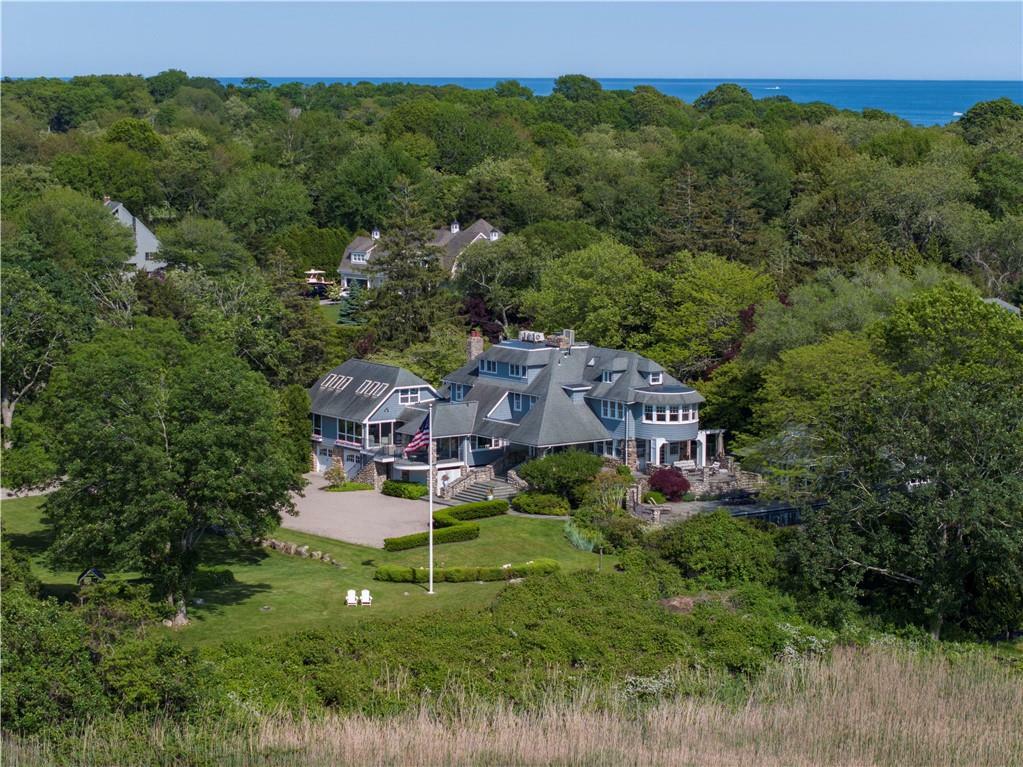 Property Photo:  121 Avondale Road  RI 02891 