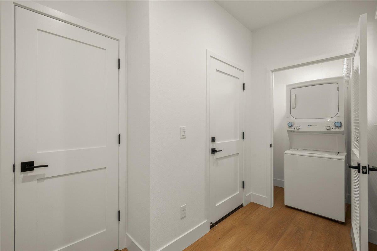 Property Photo: 224 Carroll Street 7 CA 94086
