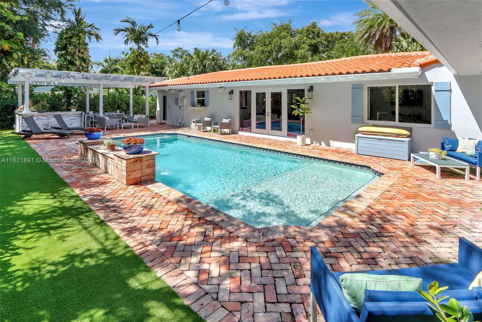 Property Photo:  6640 Tarrega St 0  FL 33146 