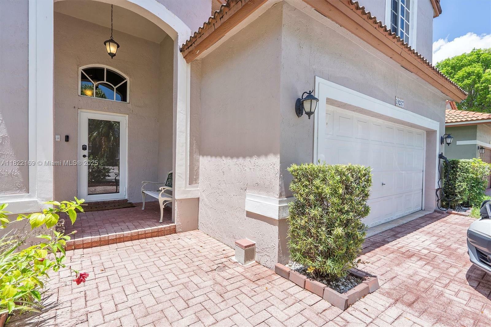 19257 NW 14th St  Pembroke Pines FL 33029 photo