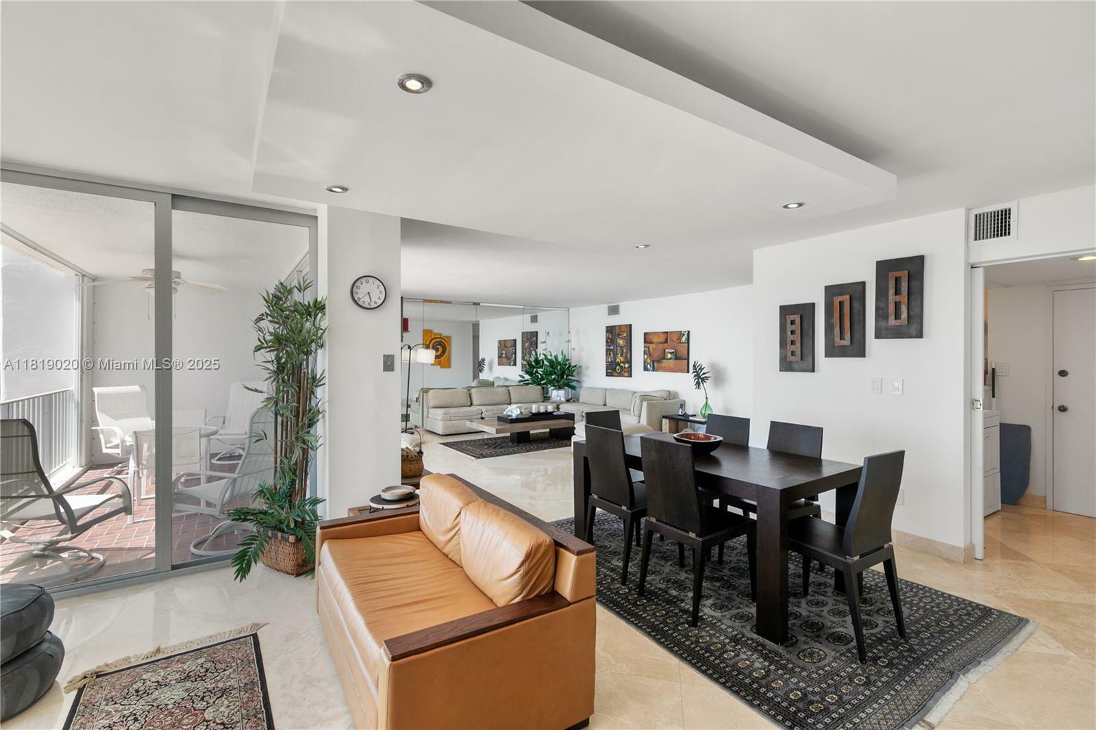 Property Photo: 881 Ocean Dr 11C FL 33149