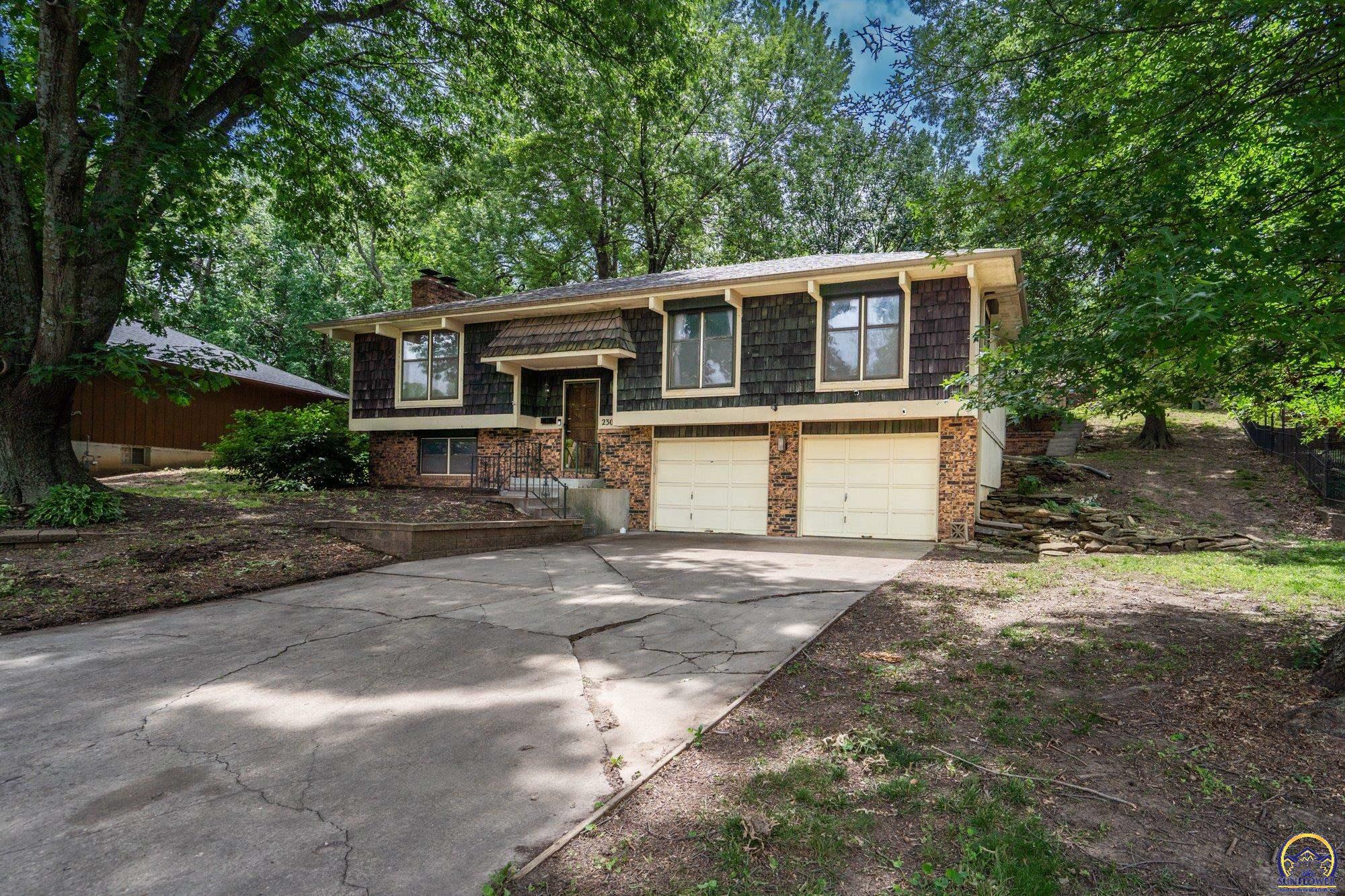 2309 SW 33rd St  Topeka KS 66611 photo
