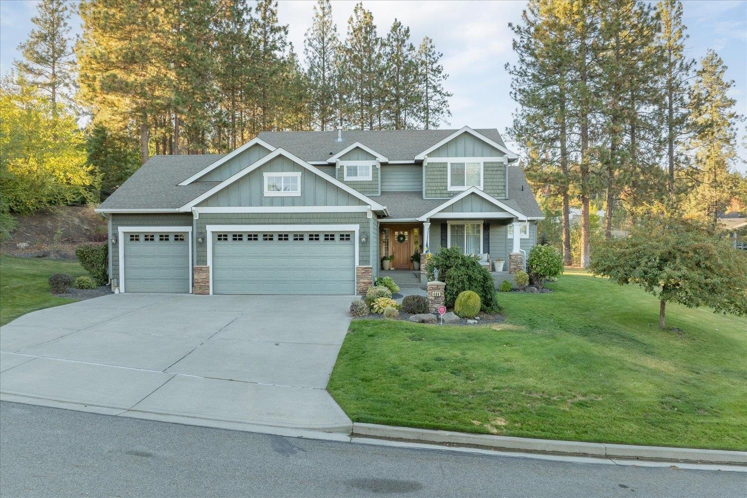 Property Photo: 404 W Trail Ridge Ct WA 99224