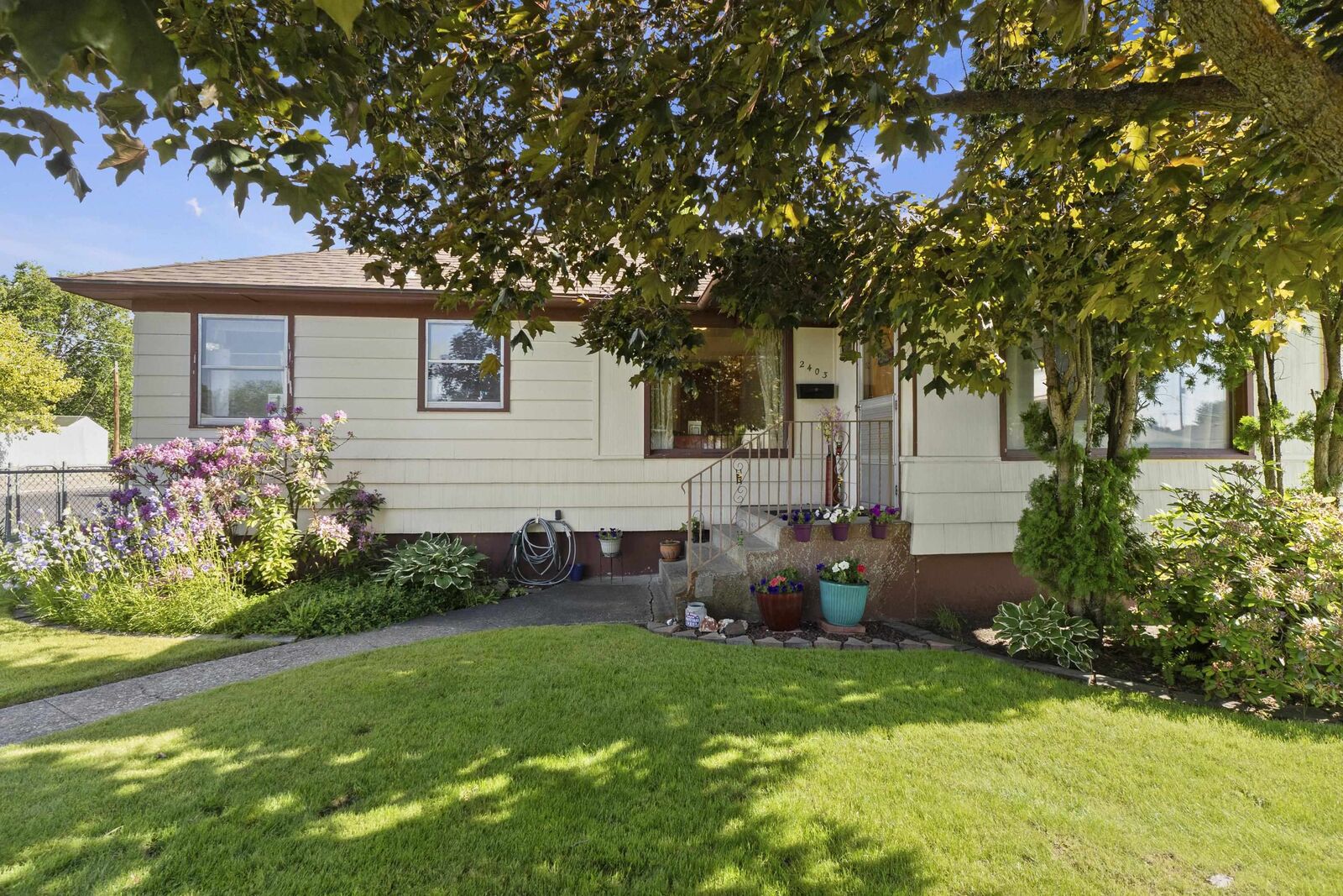 Property Photo:  2403 W Crown Ave  WA 99205 