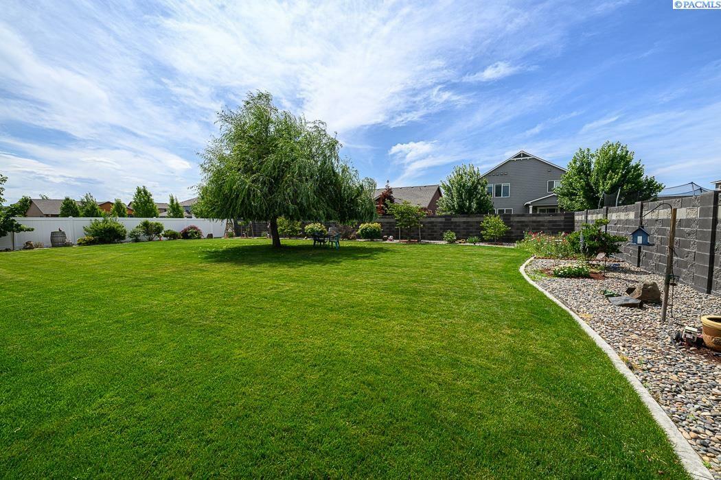 Property Photo: 9806 Kokanee WA 99301