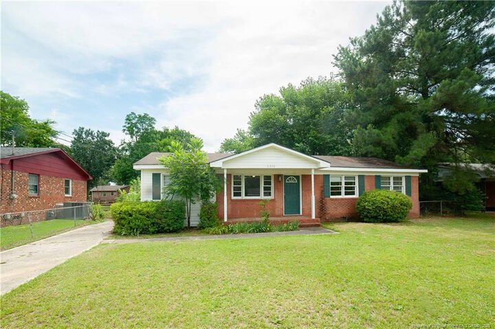 Property Photo: 6310 Glenlea Circle NC 28314