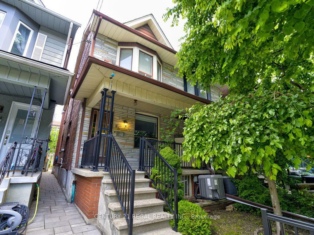 46 Marchmount Road  Toronto ON M6G 2A9 photo