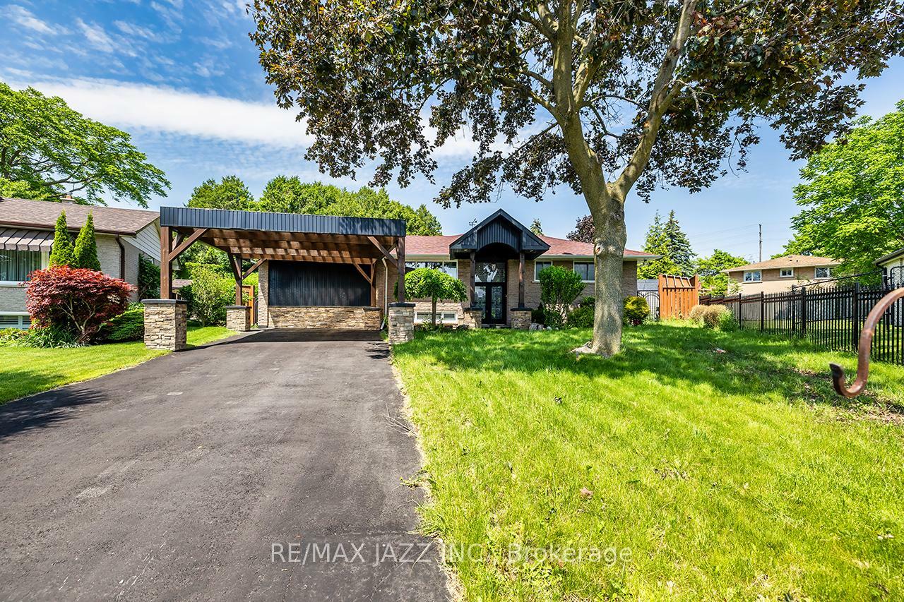 633 Pinewood Street  Oshawa ON L1G 2S2 photo