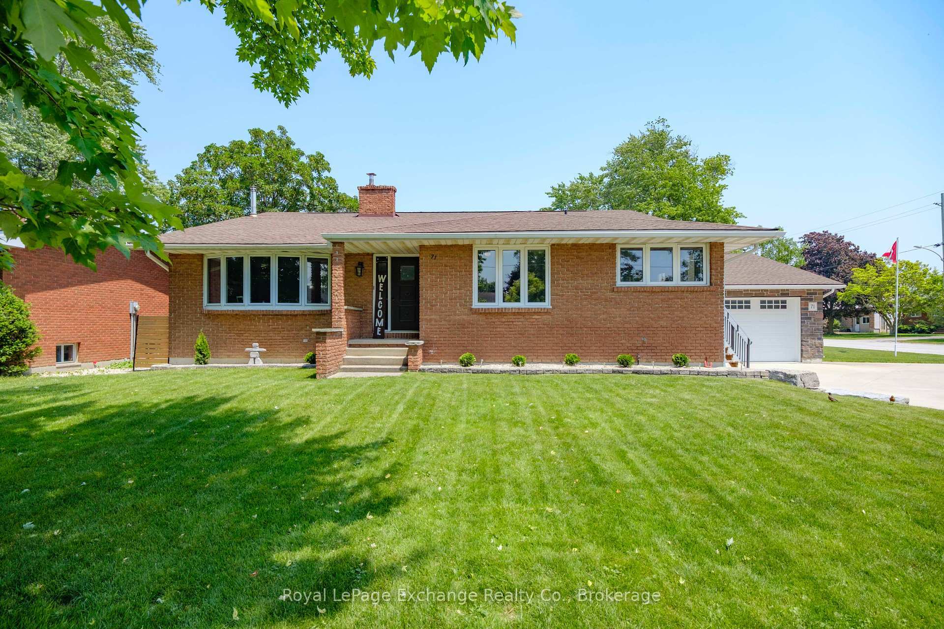 Property Photo: 71 Queen Street ON N0G 2R0
