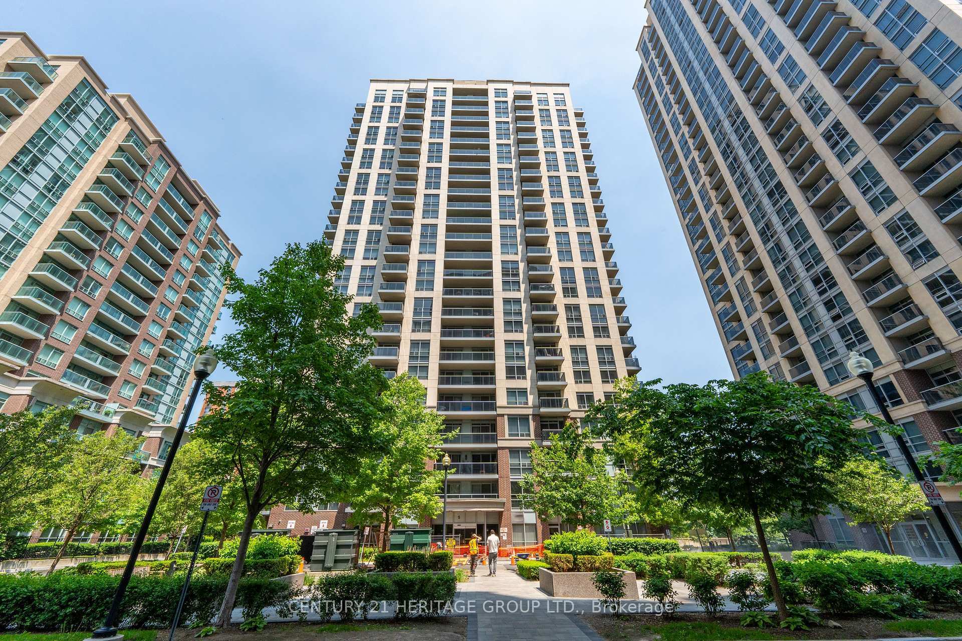 Property Photo: 5 Michael Power Place 2002 ON M9A 0A3