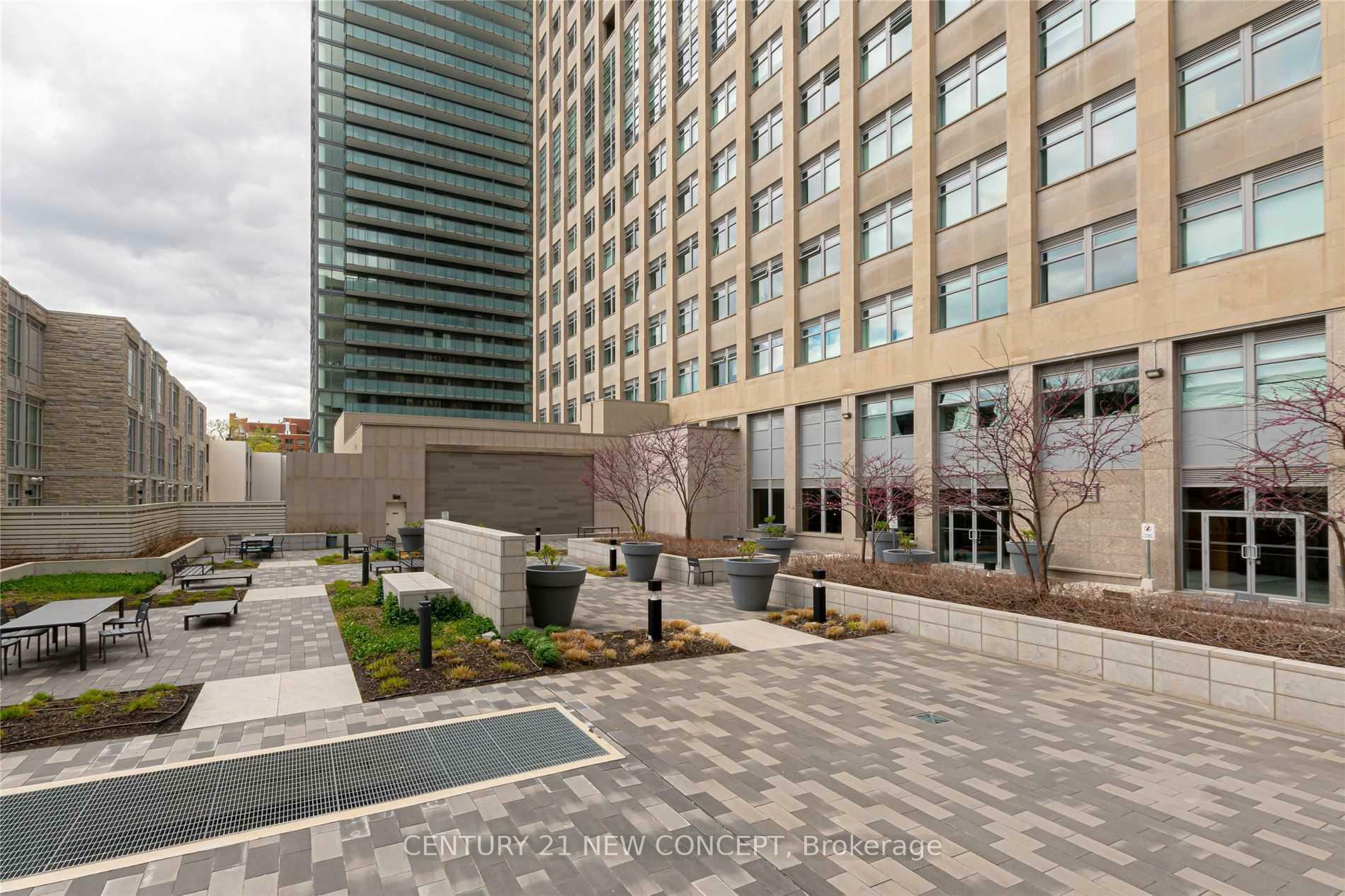 Property Photo: 111 St. Clair Avenue W 1723 ON M4V 1N5
