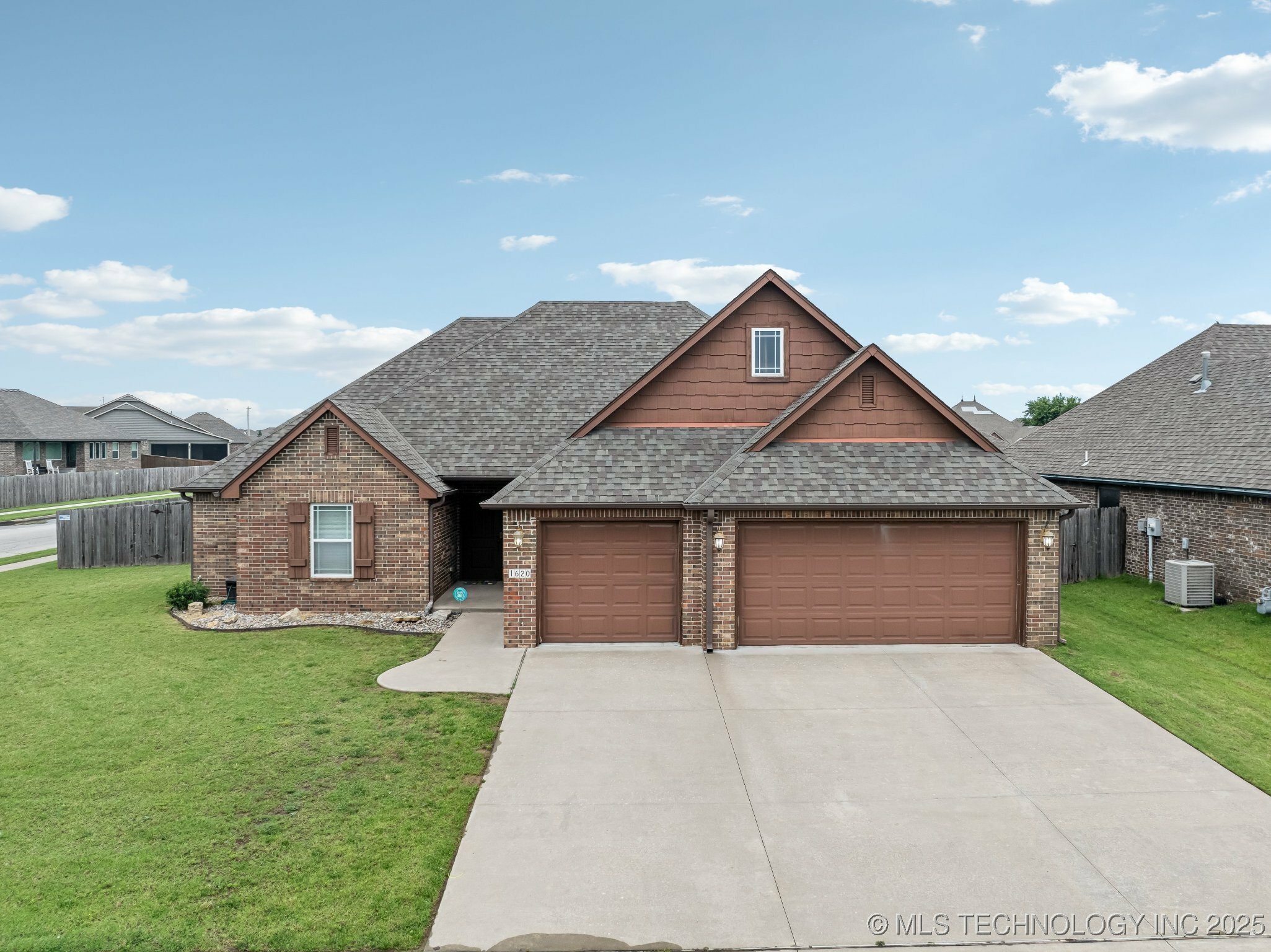 1620 E Boston Court  Broken Arrow OK 74012 photo