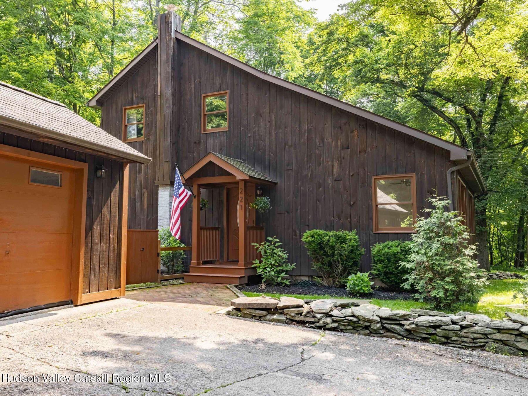 Property Photo: 221 Cardinal NY 12538