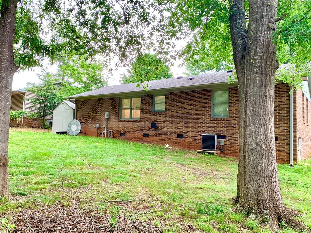 Property Photo: 2507 Dellwood Lane SC 29621
