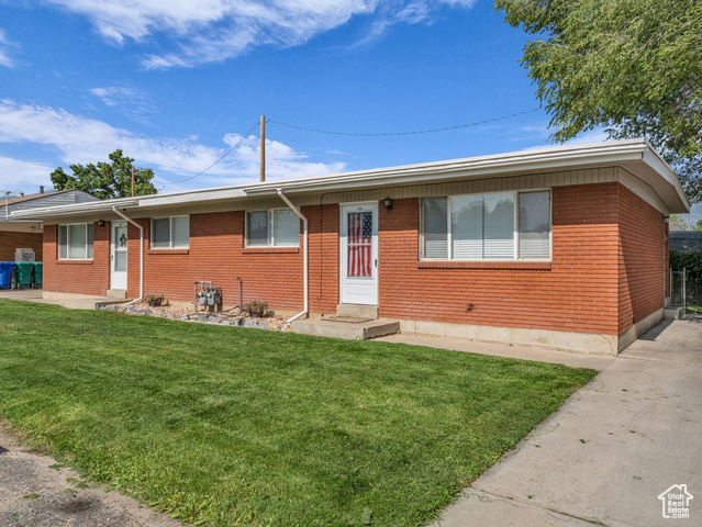 Property Photo: 856 N 600 E UT 84043