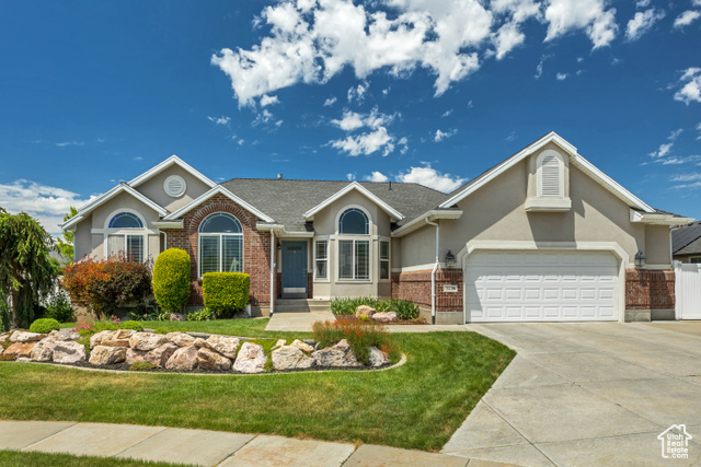 Property Photo: 3118 S 1115 W UT 84075