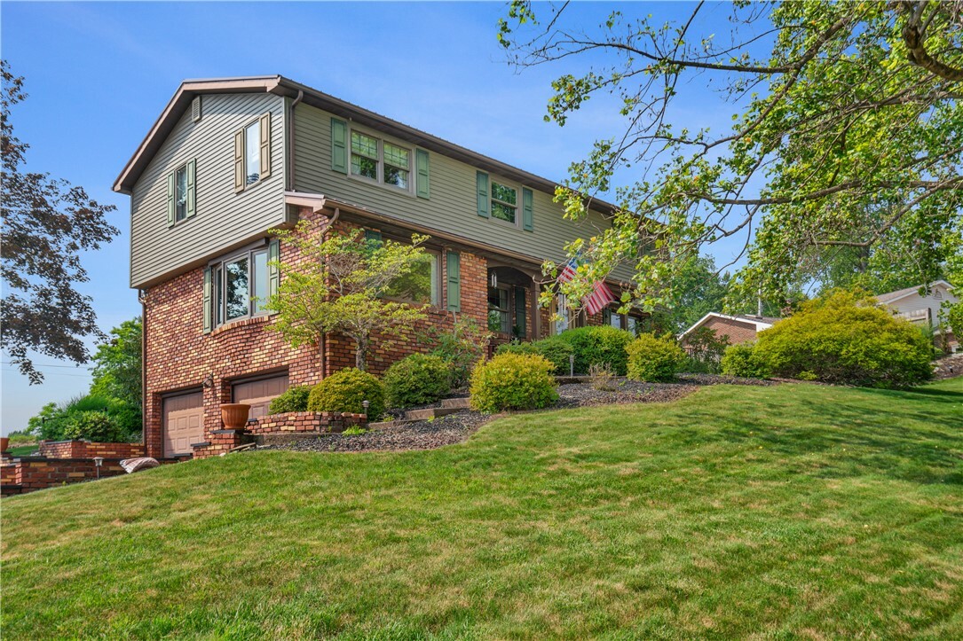 Property Photo: 401 Middlesex Rd PA 15135
