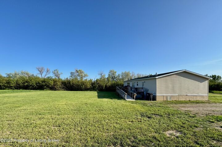 Property Photo:  5th Avenue NW  ND 58621 