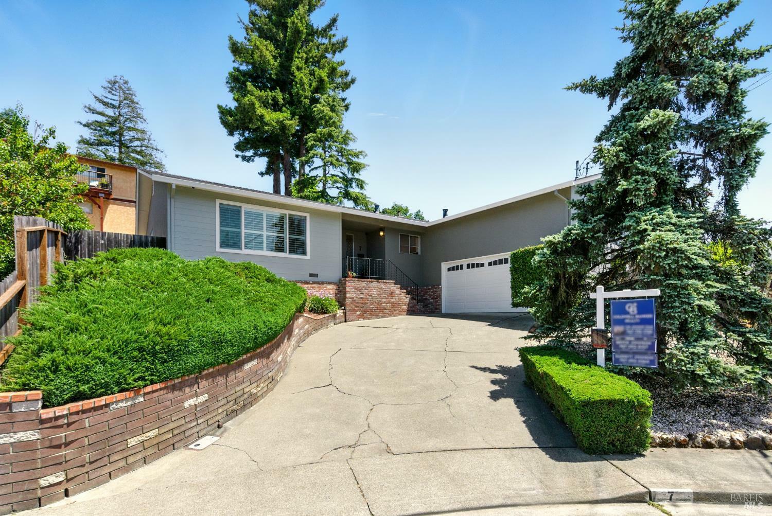 7 Arlene Court  Petaluma CA 94952 photo