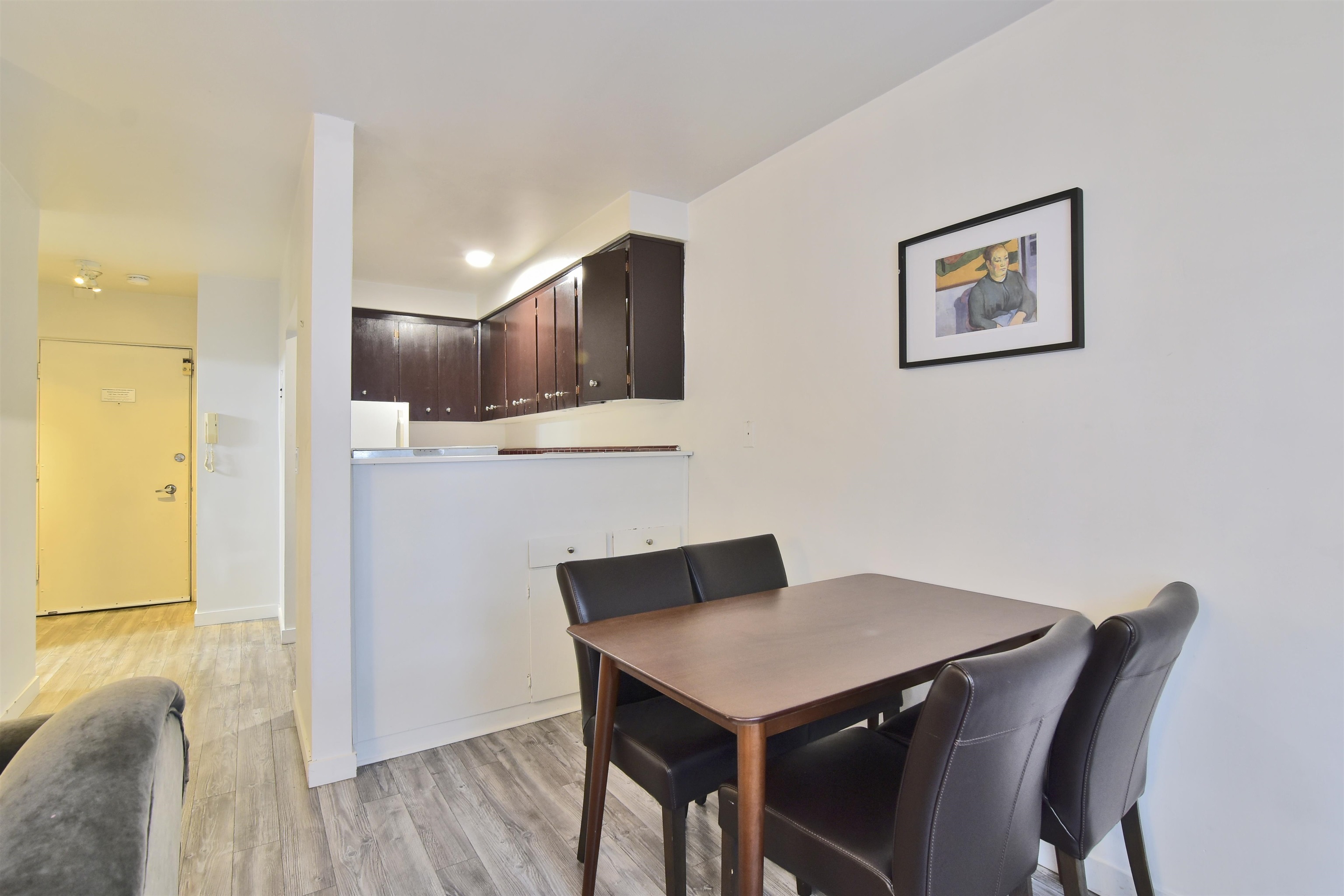 Property Photo:  1540 Haro Street 112  BC V6G 1G5 