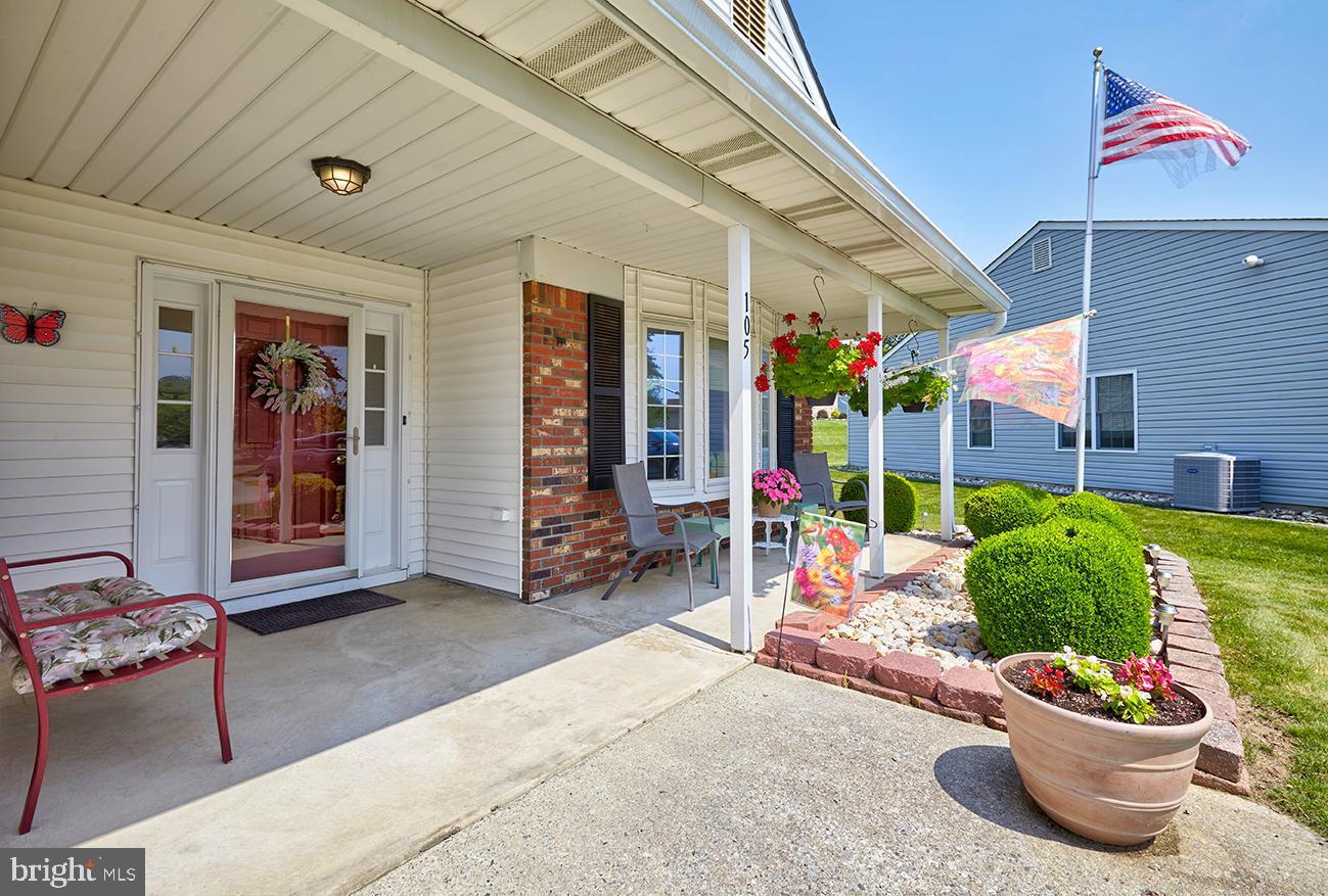 Property Photo: 105 Country Circle NJ 08022