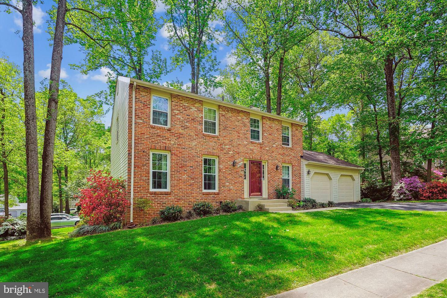 Property Photo: 5938 New England Woods Drive VA 22015