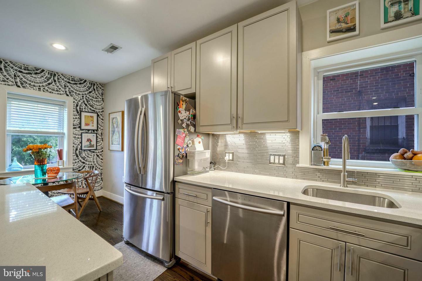 Property Photo: 1239 Simms Place NE 1 DC 20002