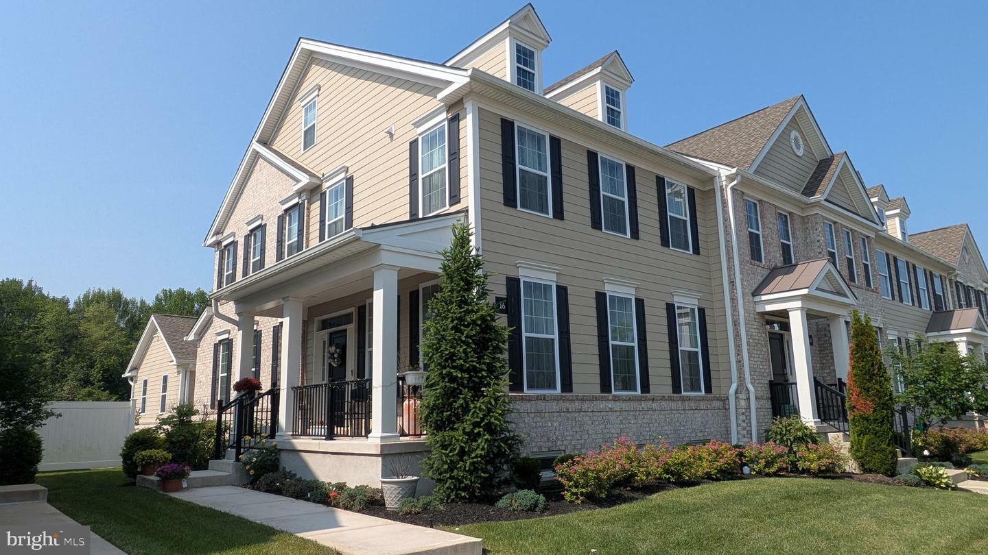Property Photo:  16 Magpie Lane  NJ 08540 