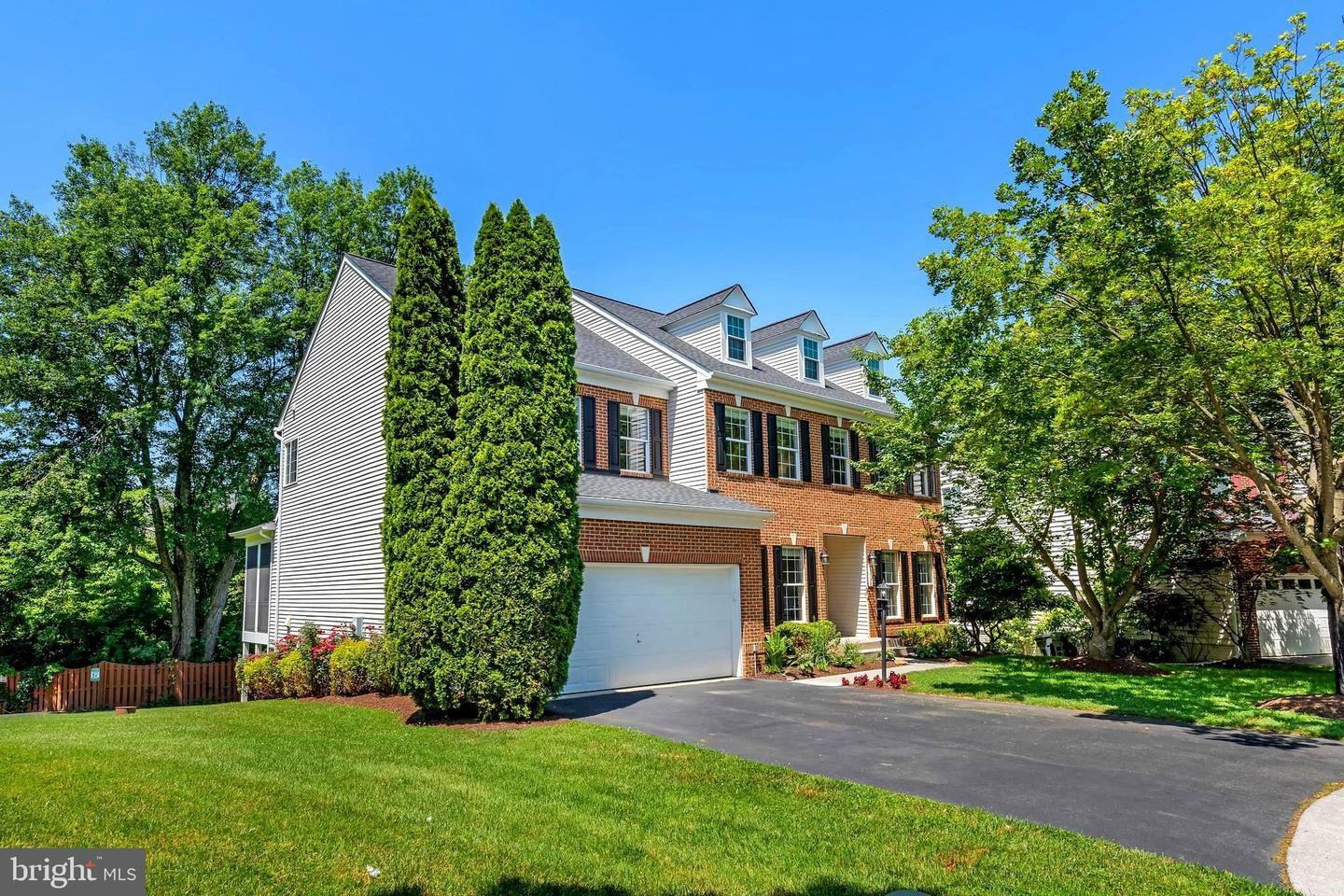 Property Photo: 317 N Old Dominion Lane VA 20132