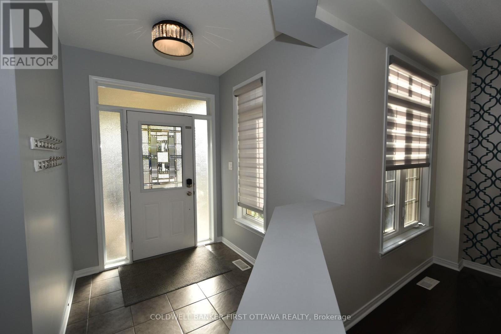 Property Photo: 413 Blackleaf Drive ON K2J 5S5