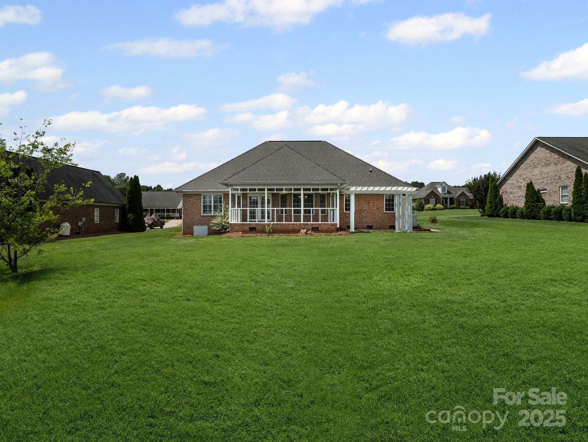 Property Photo: 2872 Wheat Field Court NC 28092