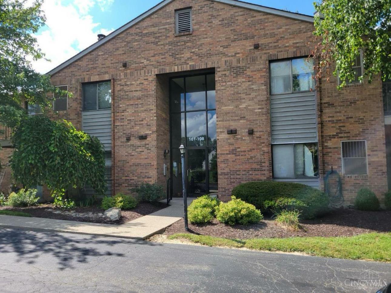 Property Photo: 1544 W Galbraith Road OH 45231