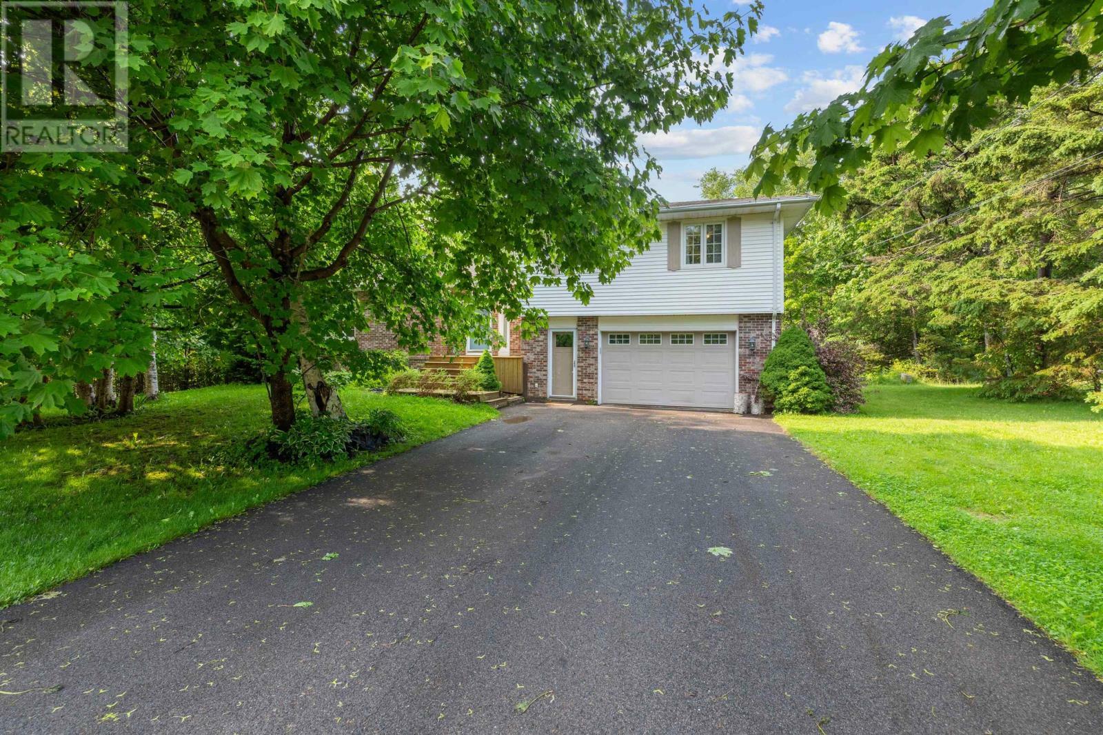 Property Photo: 21 Duncan Avenue PE C1B 1L4