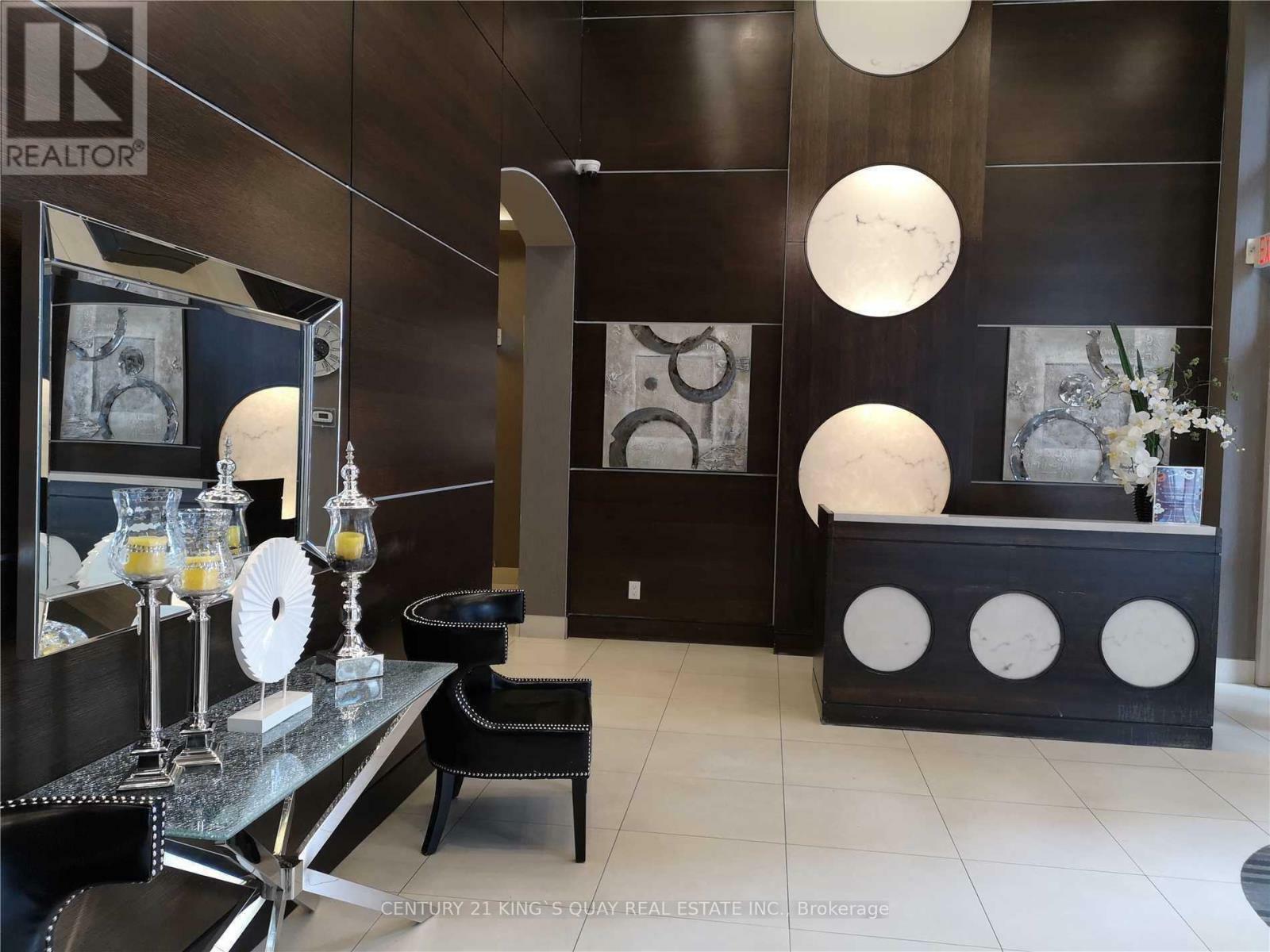 Property Photo:  25 Town Centre Court 2109  ON M1P 0B4 