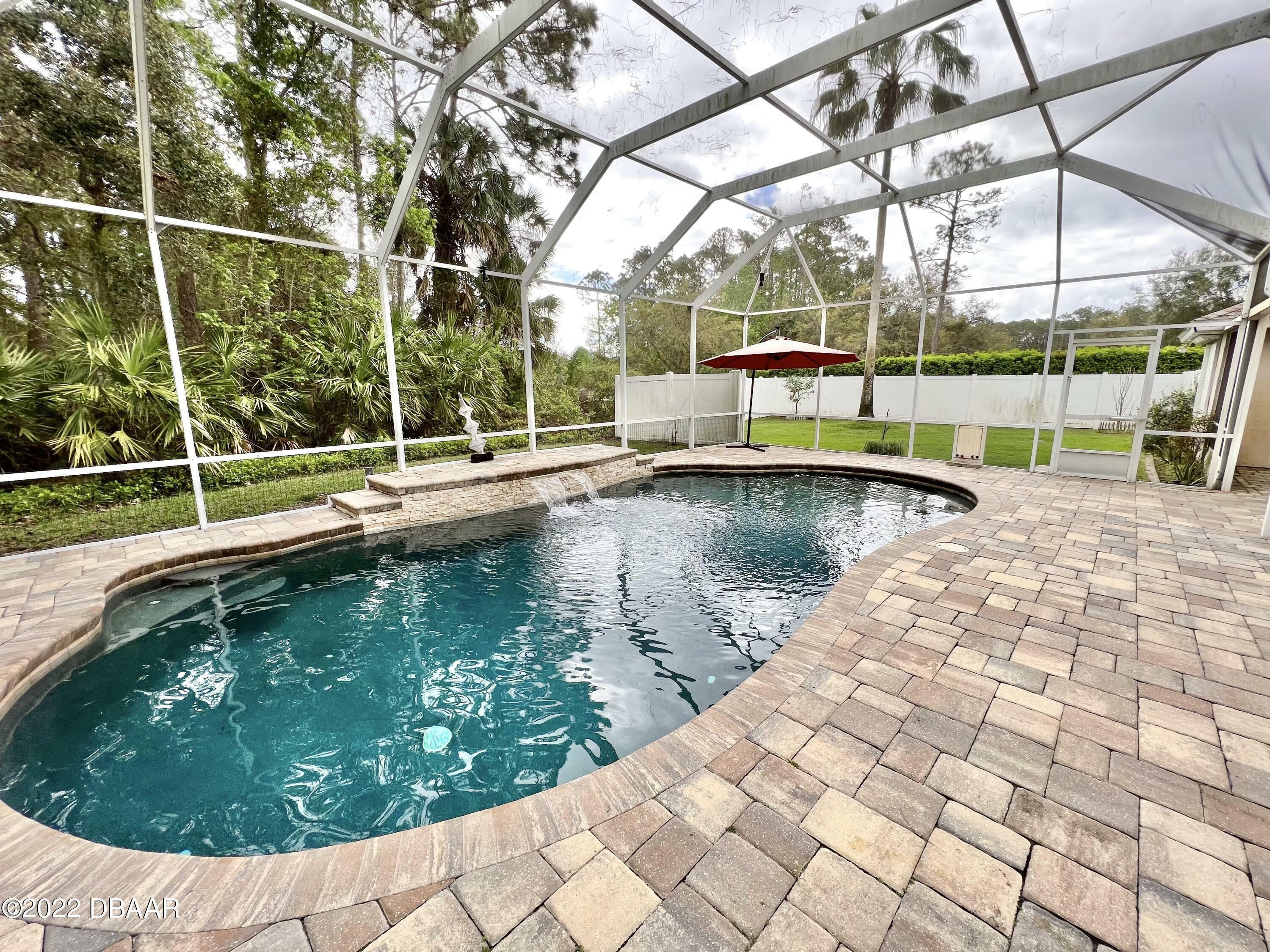 Property Photo: 75 Creek Bluff Way FL 32174