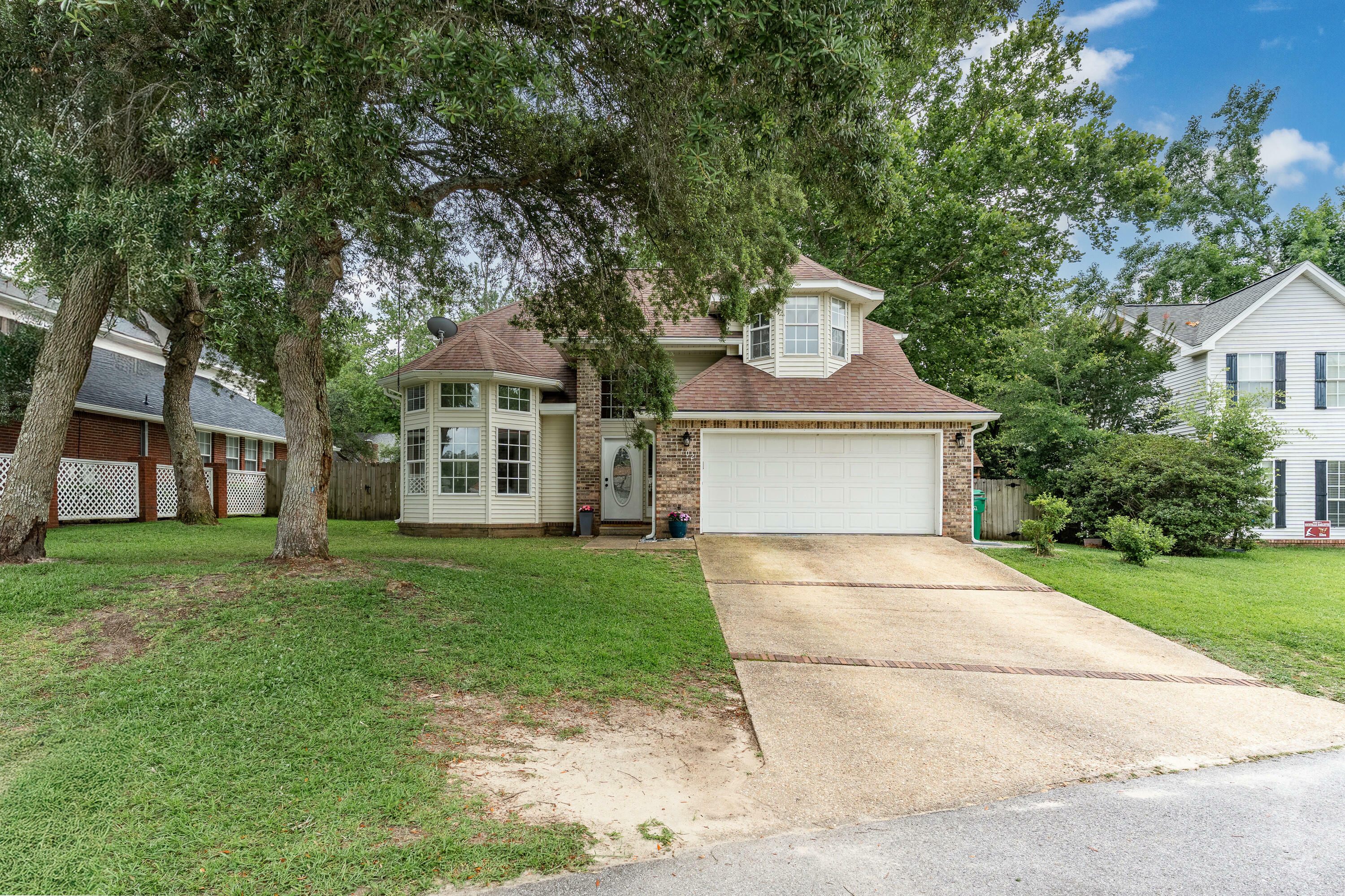 Property Photo: 1702 Dellmont Cove FL 32578