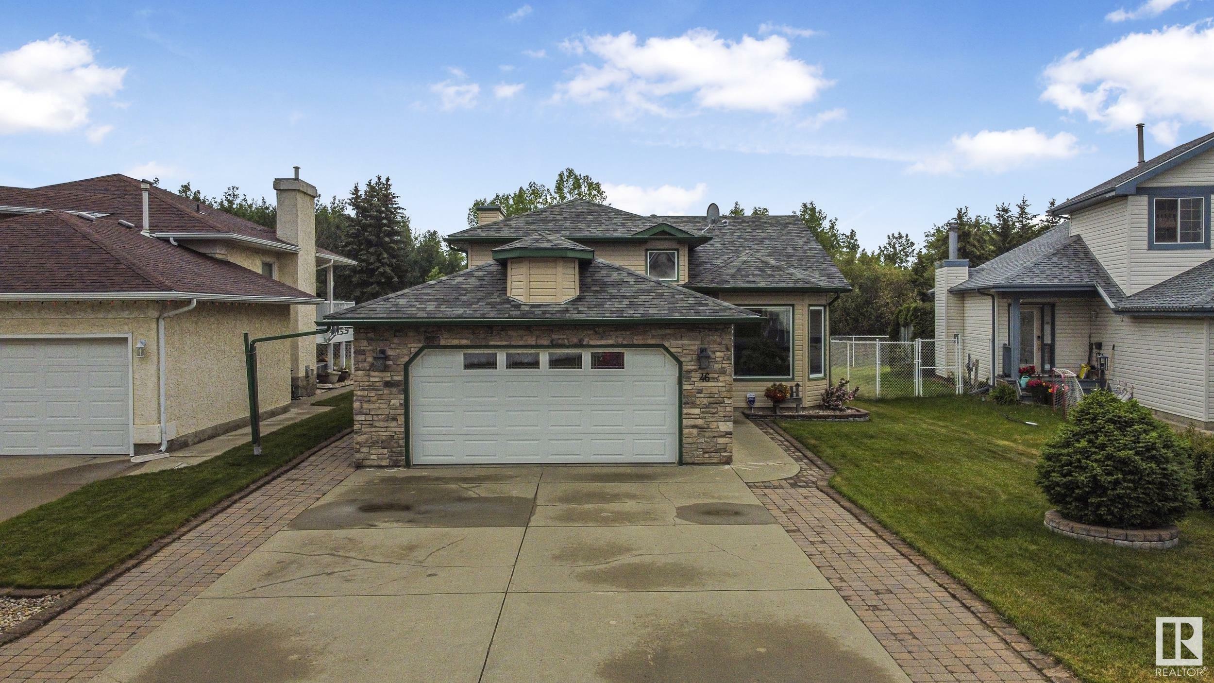 Property Photo: 46 Deer Park Way AB T7X 3K4
