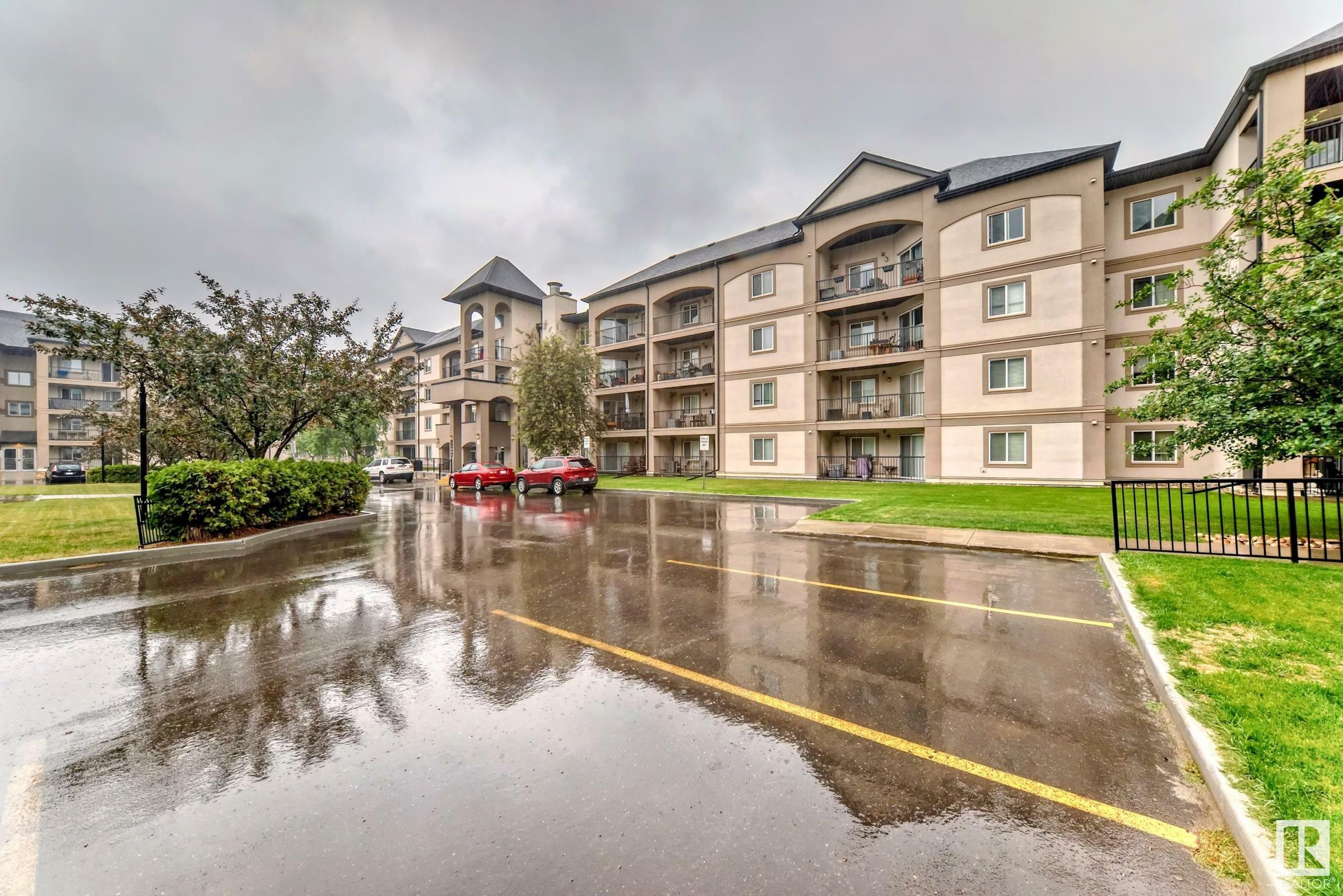 Property Photo: 13005 140 Avenue NW 201 AB T6V 1X1