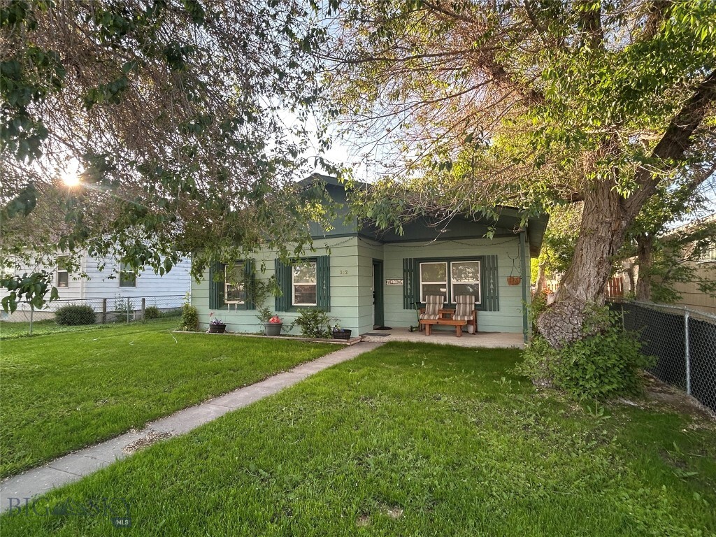 Property Photo: 312 S California MT 59725