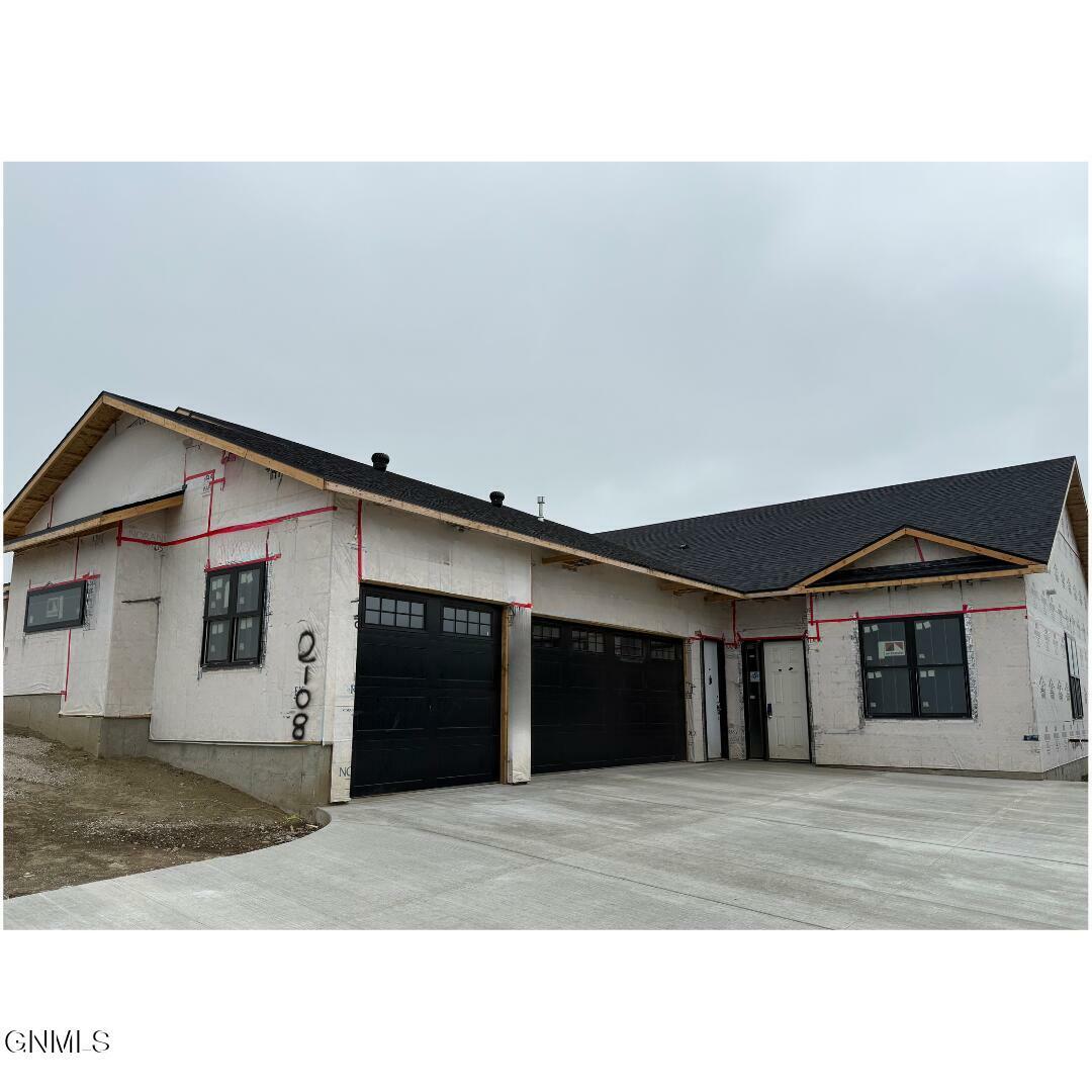 2108 Prairie Hawk Drive  Bismarck ND 58503 photo