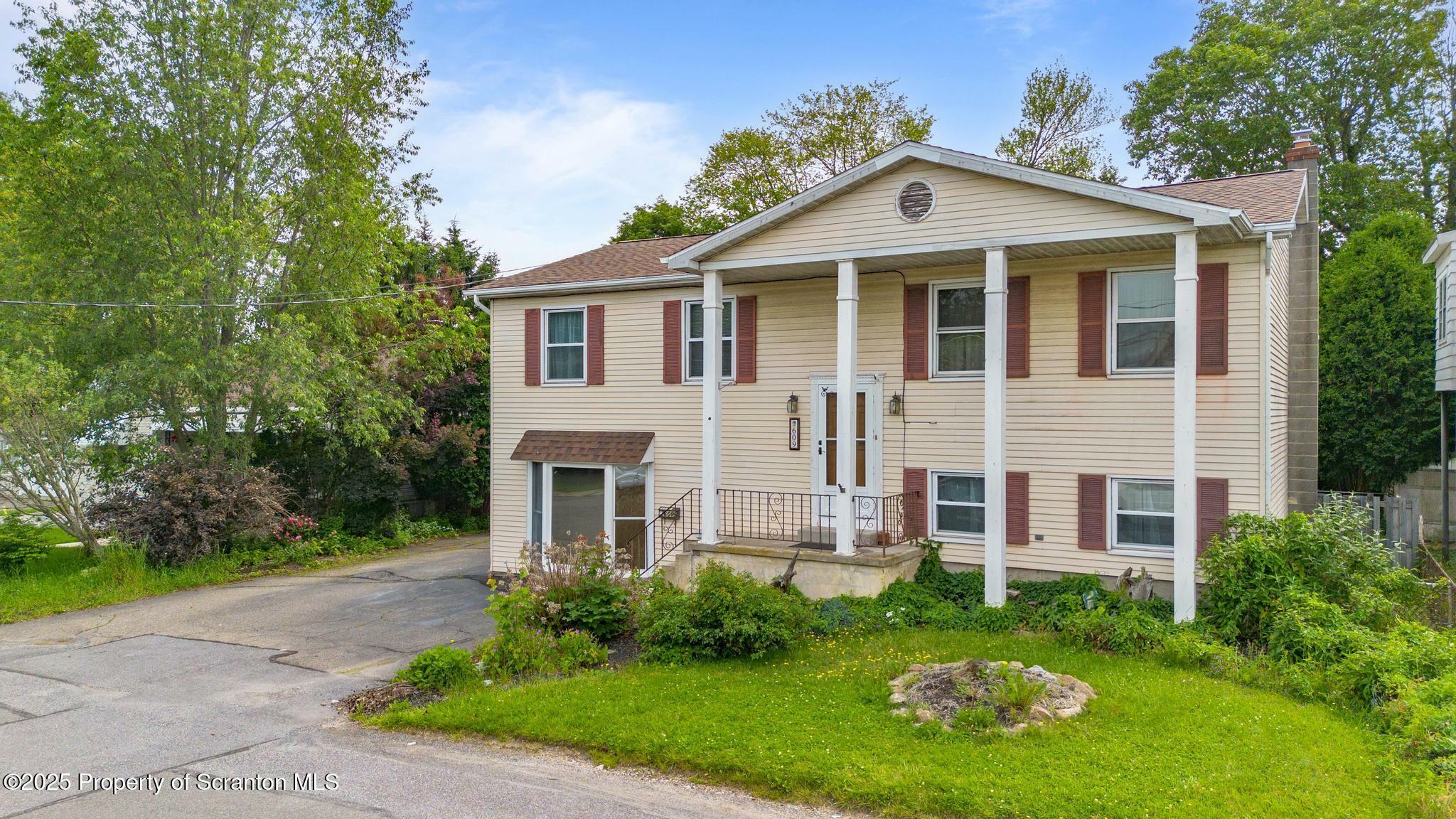 Property Photo: 609 Landmesser Avenue PA 18202
