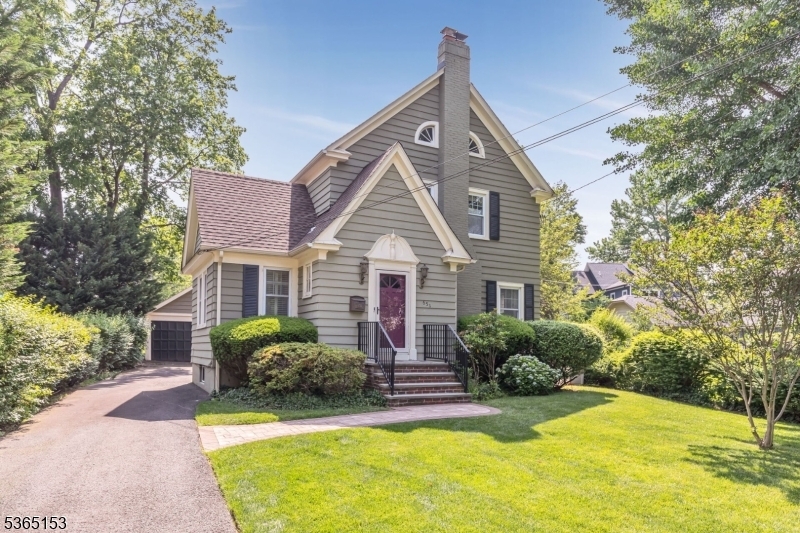 Property Photo: 651 N Chestnut St NJ 07090