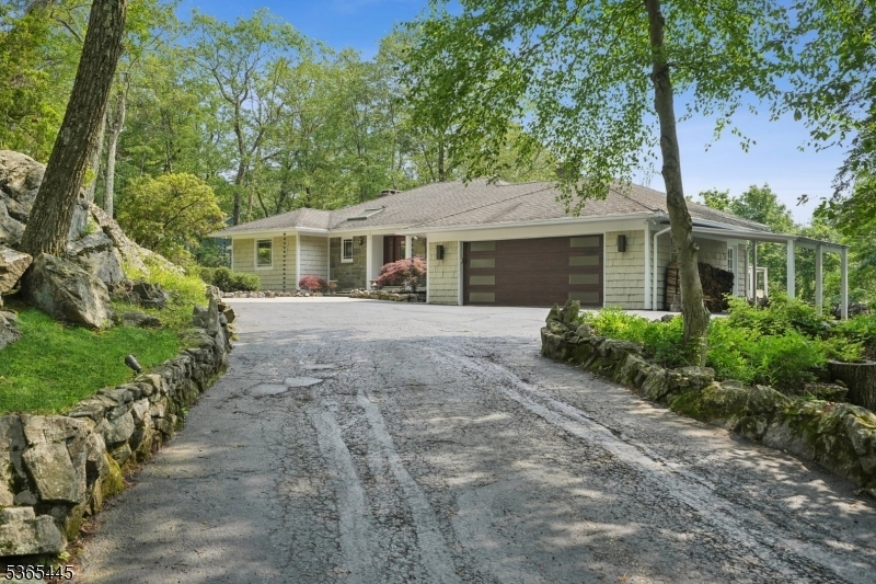 Property Photo: 8 Hornbeam Ln NJ 07405