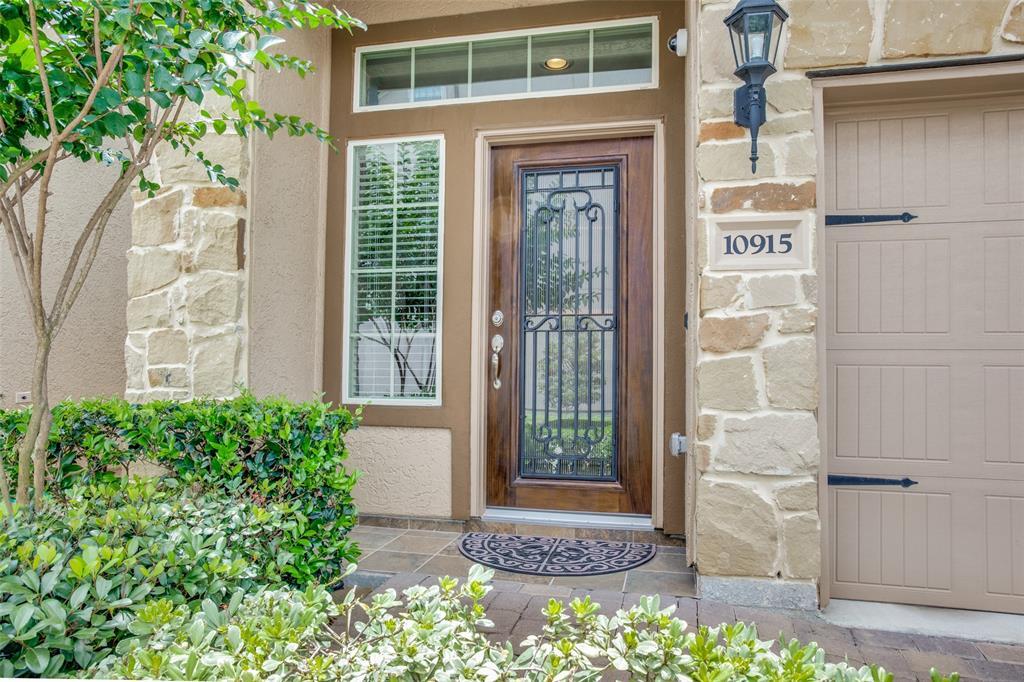 Property Photo: 10915 Upland Pass Drive TX 77043