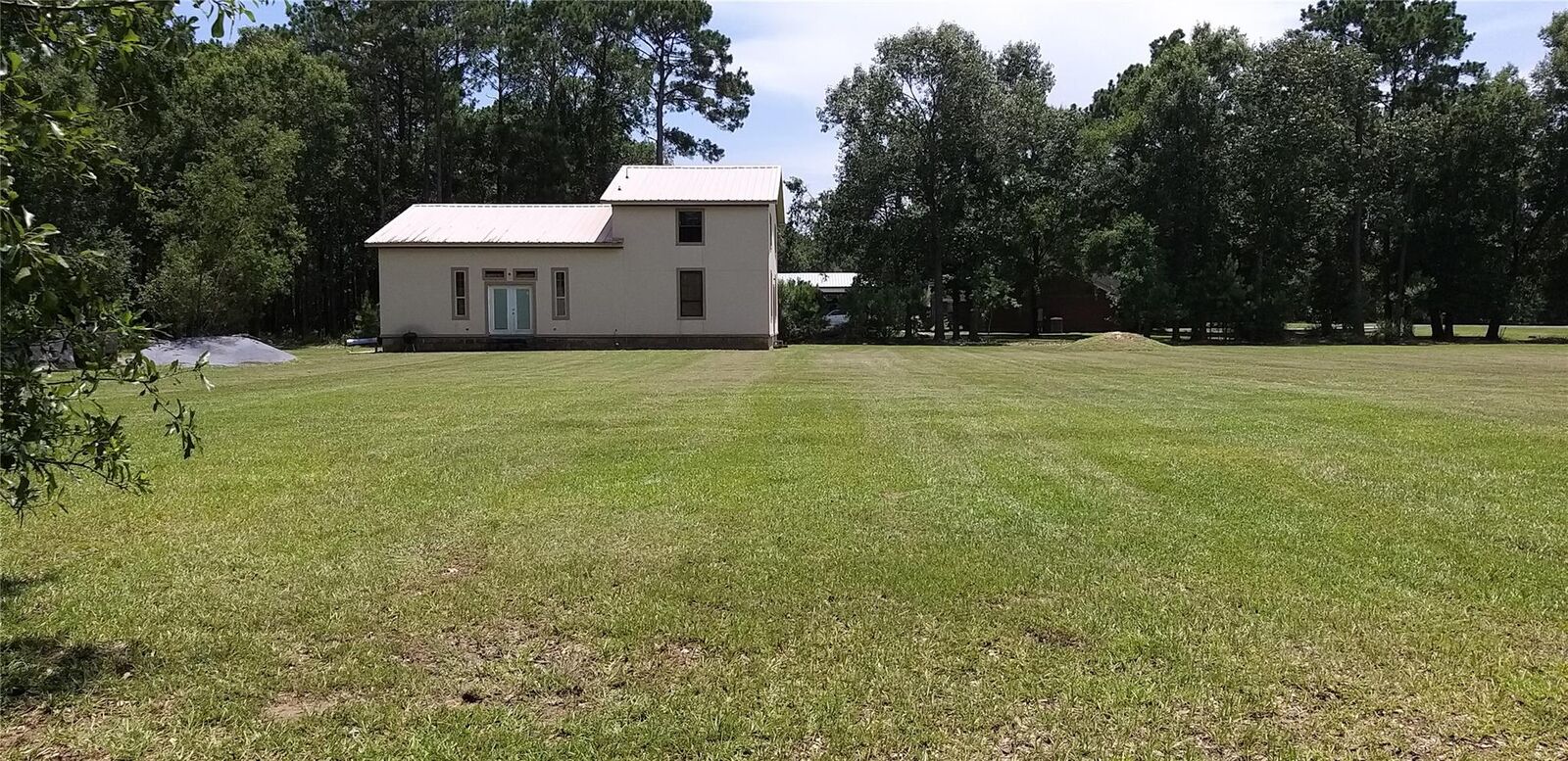 Property Photo: 536 Indian Trails Drive TX 77597