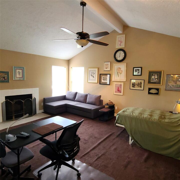 Property Photo:  2011 Spenwick Drive 220  TX 77055 