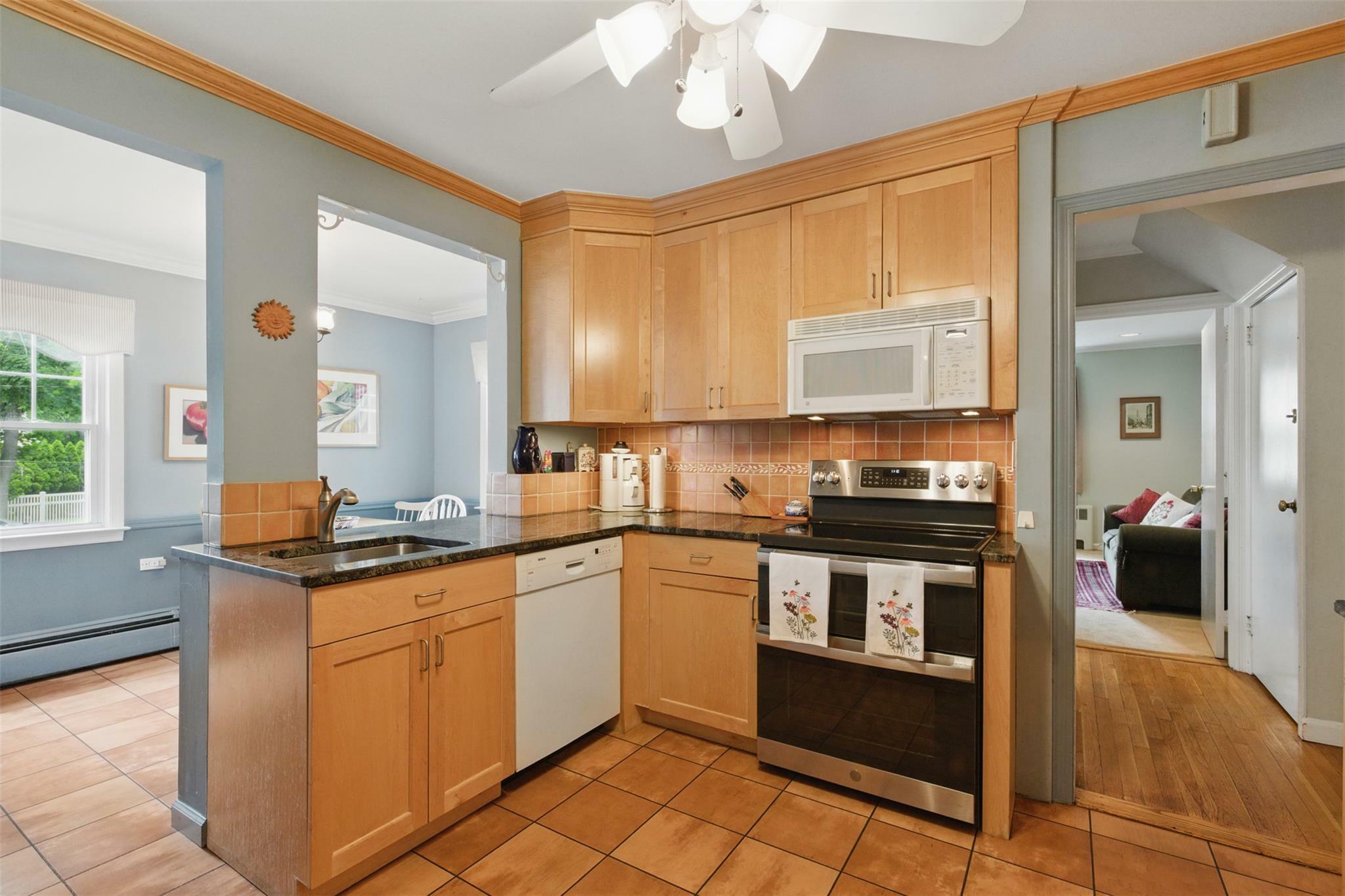 Property Photo: 475 Bellwood Avenue NY 10591
